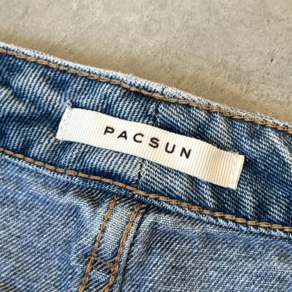 Pacsun High Rise Mom Cutoff Distressed Jean Shorts Size 27